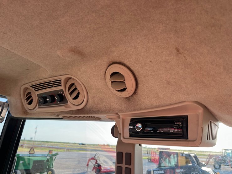 2009-john-deere-5101e-image-19