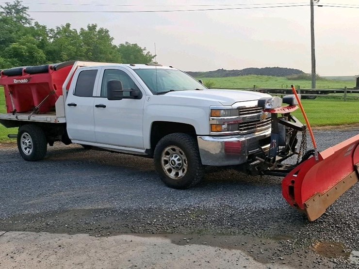2015-chevrolet-2500-image-9