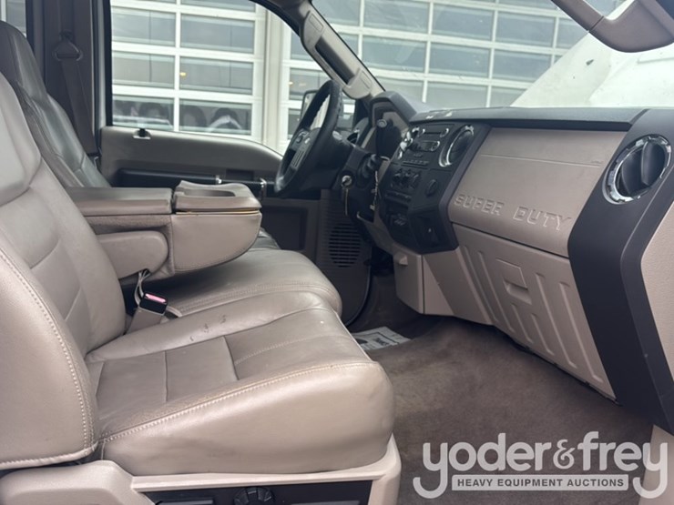2010-ford-f350-image-33