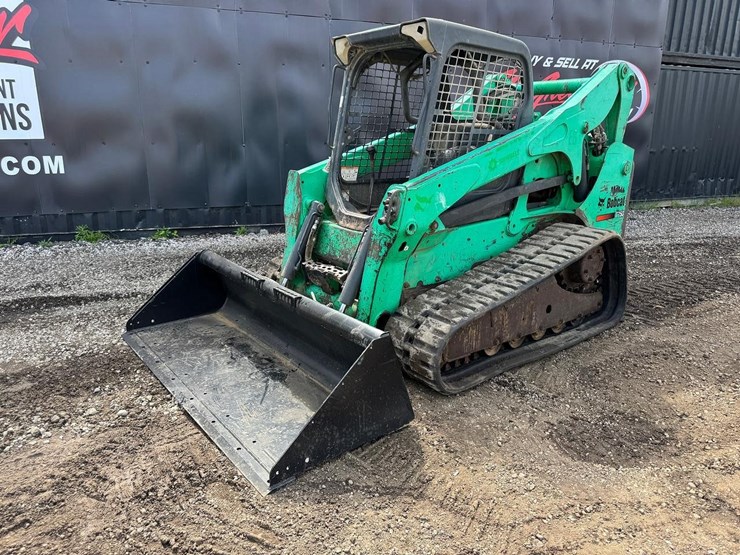 2011-bobcat-t750-image-2