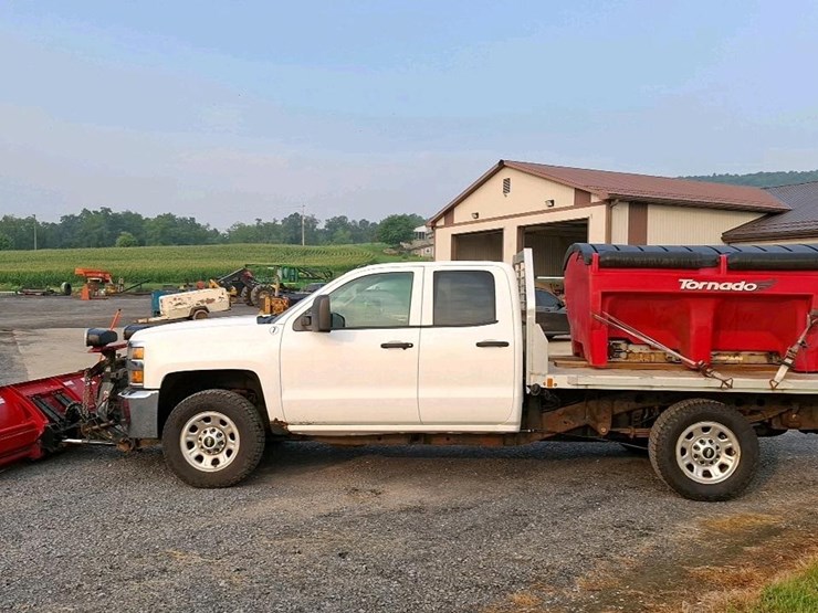 2015-chevrolet-2500-image-6