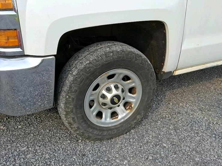 2015-chevrolet-2500-image-29
