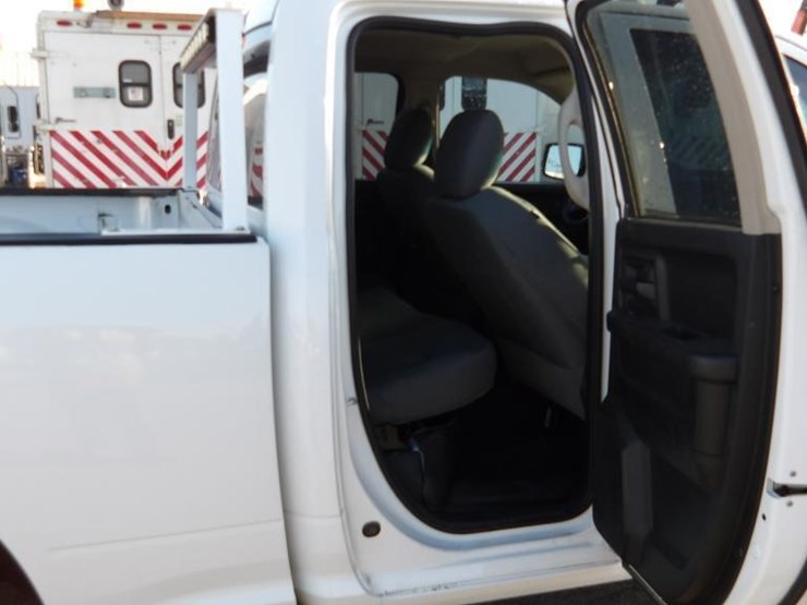 2015-dodge-ram-1500-image-12