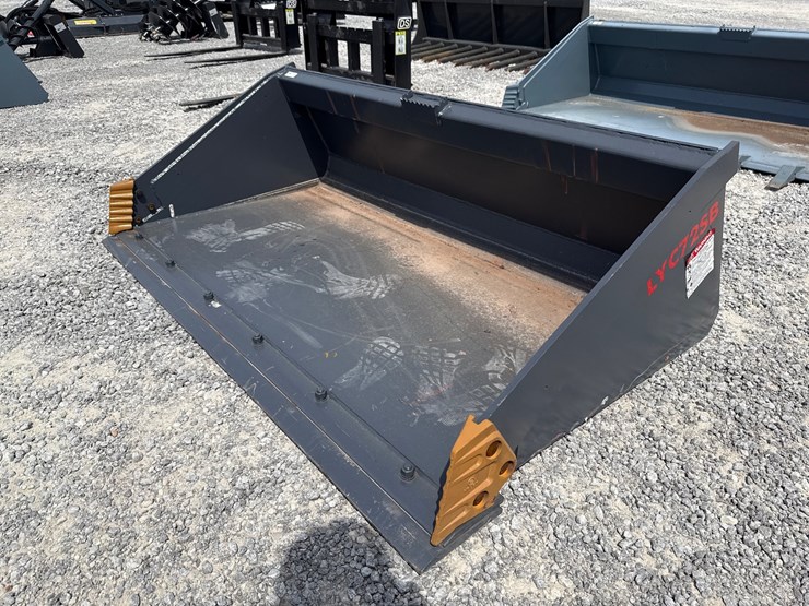 #22-•-lyc72sb-72"-smooth-bucket-image-1