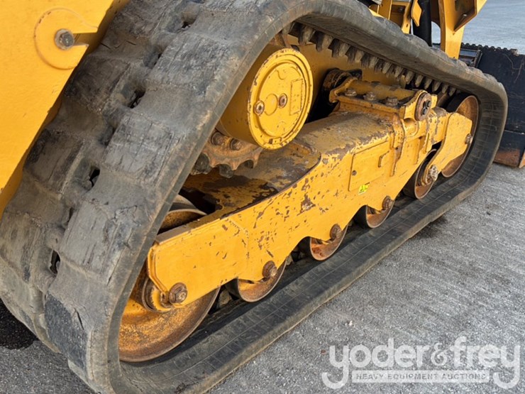 2021-caterpillar-259d3-image-14