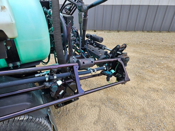 2006-toro-multi-pro-5700d-image-17