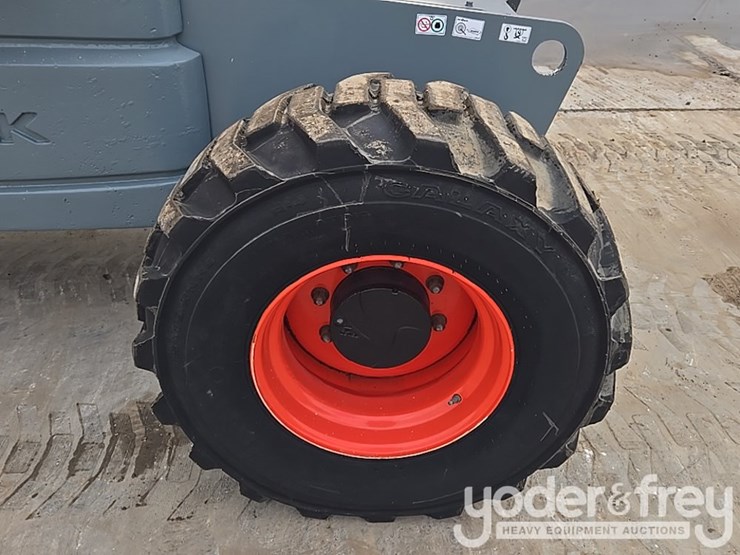 2020-skyjack-sj61t-image-11