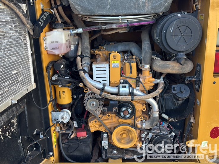 2023-caterpillar-259d3-image-23