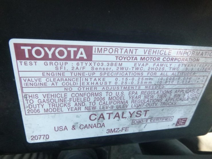 2006-toyota-sienna-image-12