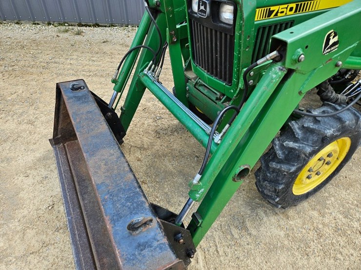 john-deere-750-image-12