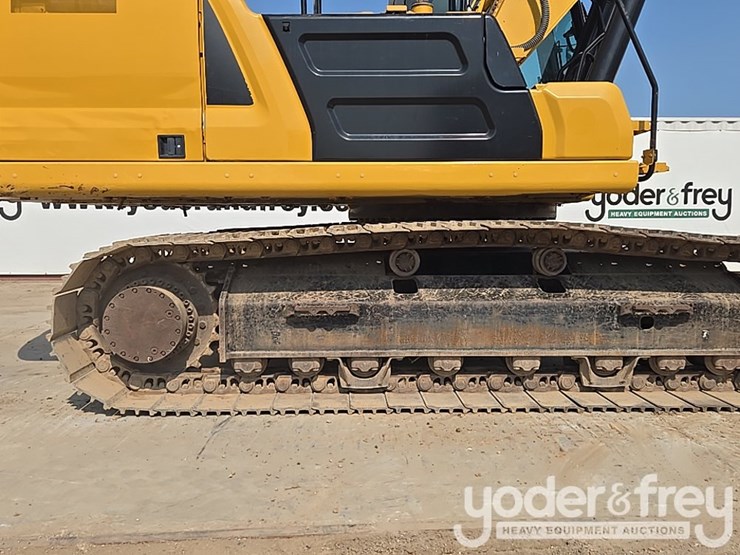 2019-caterpillar-336-image-16