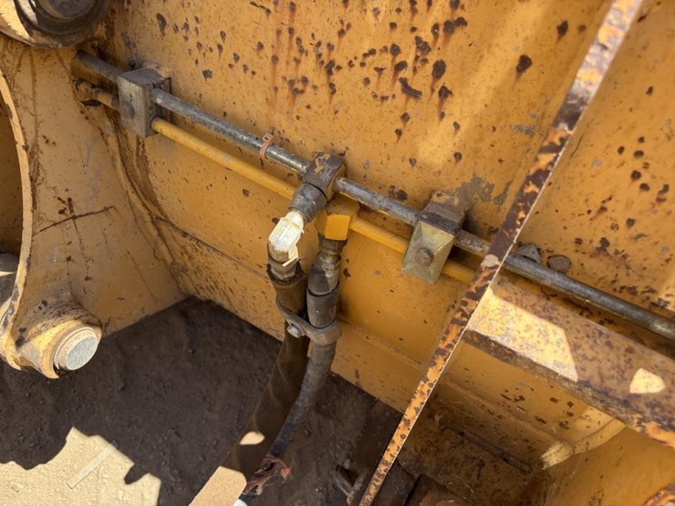 deere-410g-image-13