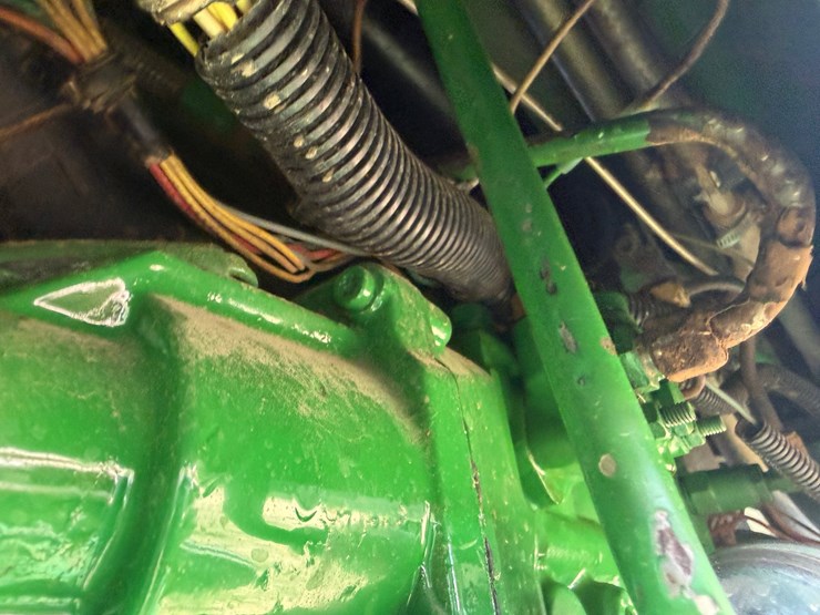 1997-john-deere-8300-image-55
