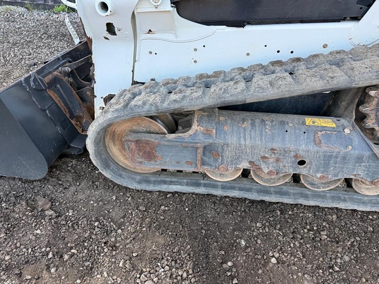 2023-bobcat-t595-image-18