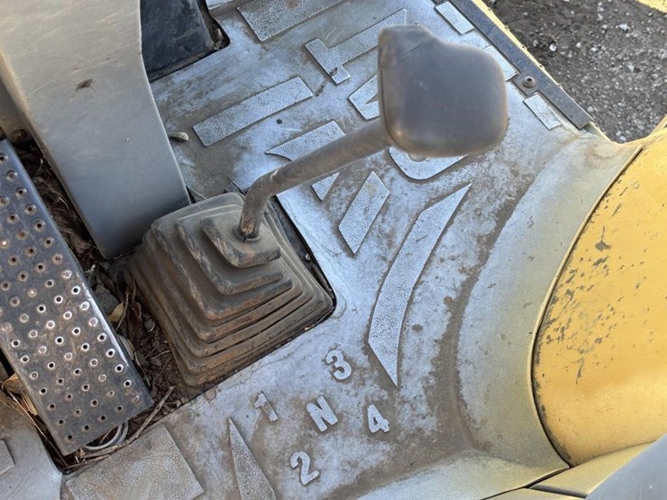 caterpillar-416c-image-42