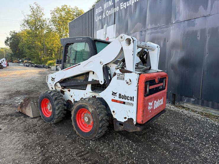 2011-bobcat-s750-image-2