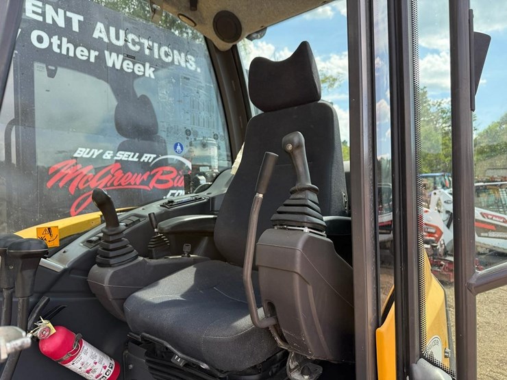 2019-mecalac-6mcr-image-18