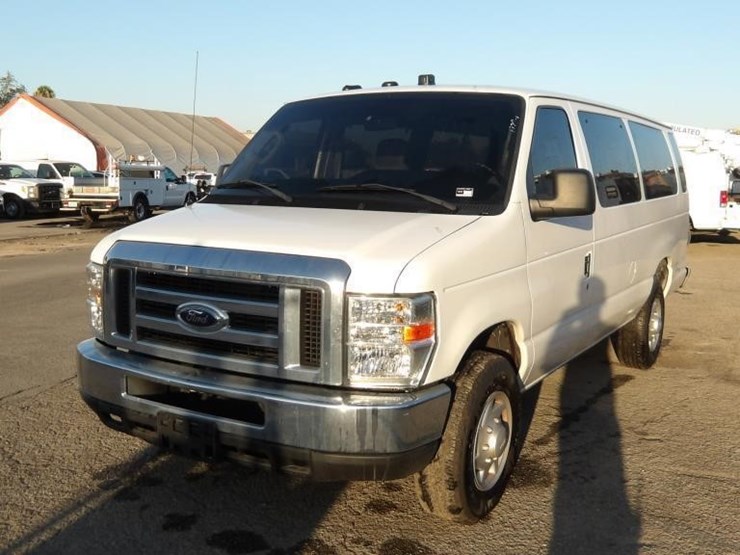 2009-ford-e350-image-1