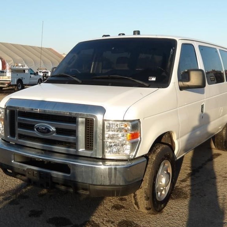 2009 FORD E350
