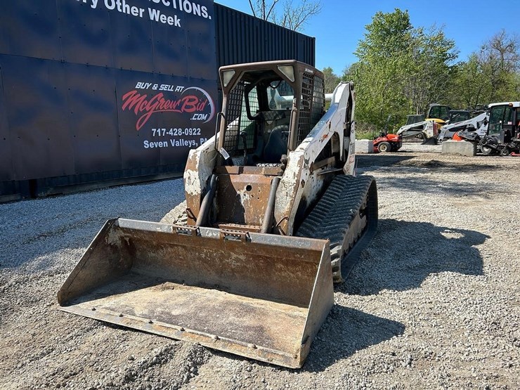 2006-bobcat-t300-image-8