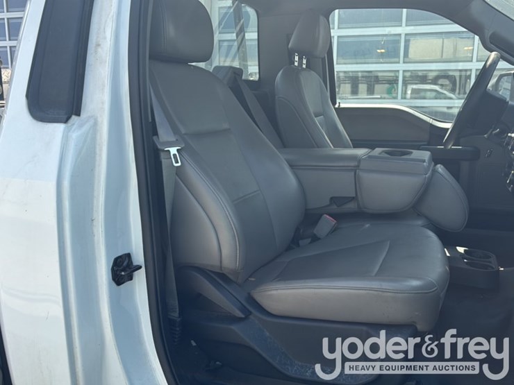2019-ford-f150-image-27