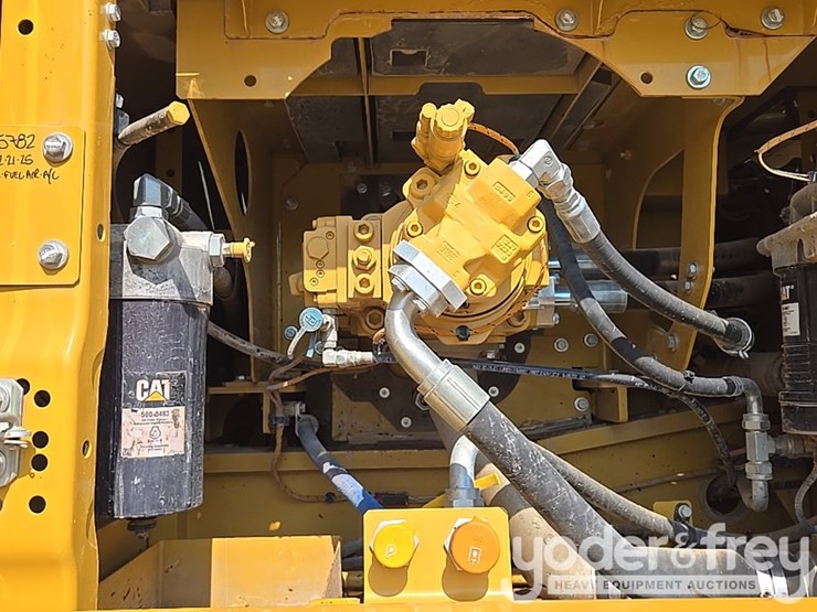 2019-caterpillar-336-image-39