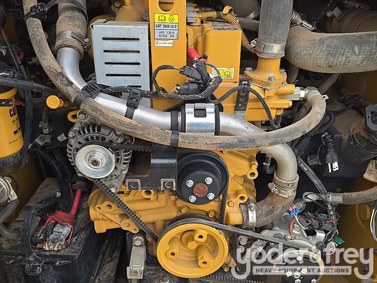 2020-caterpillar-289d3-image-38