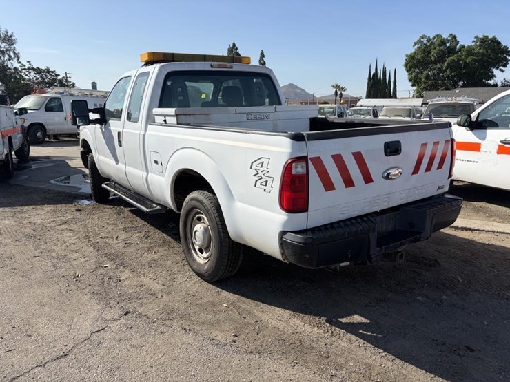 2011-ford-f250-image-4