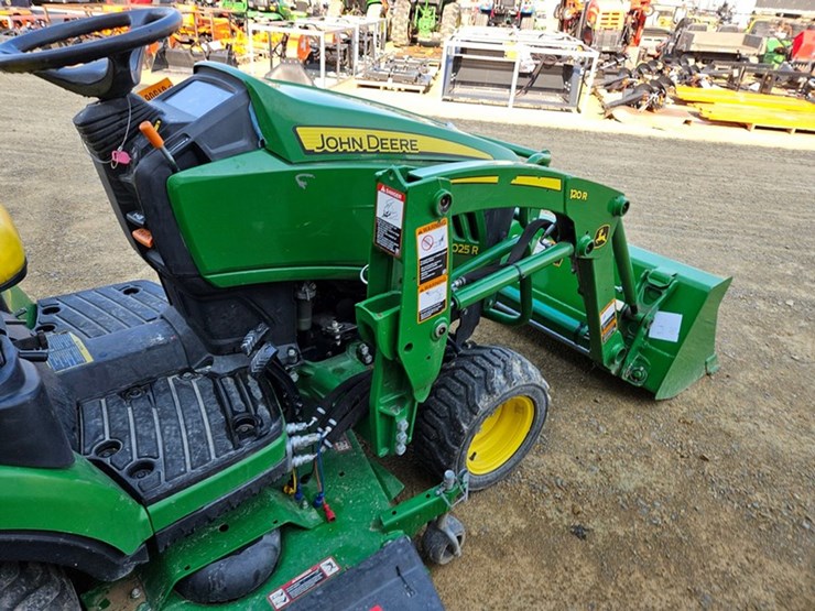 john-deere-1025r-image-26