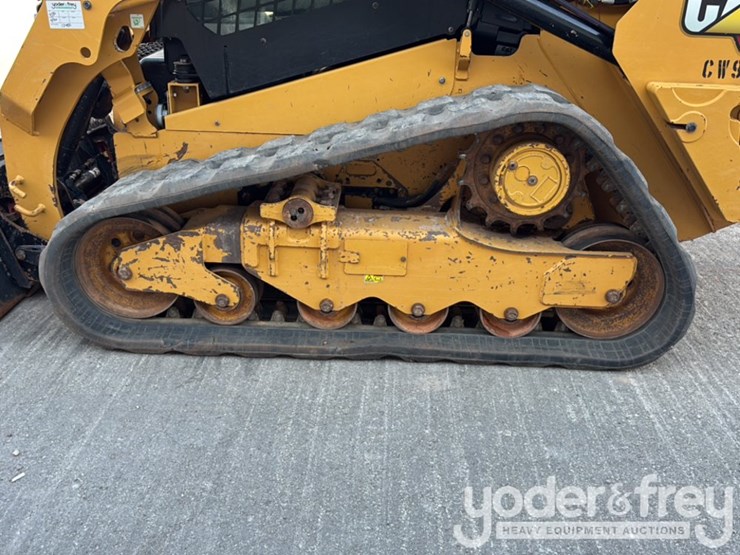 2021-caterpillar-259d3-image-9