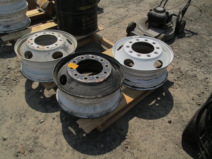 #53828-•-lot-of-(3)-24"x10"-10-hole-truck-rims-inv#53828-image-1