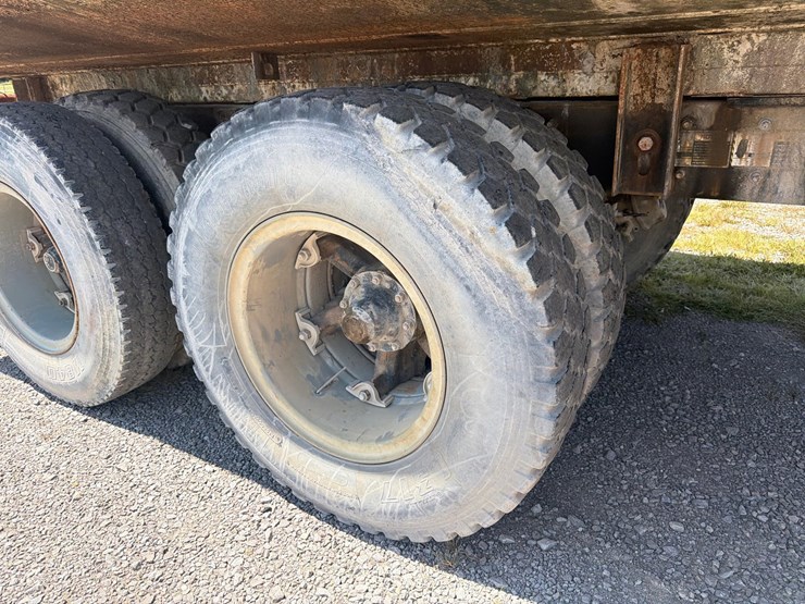 2000-mack-dm690sx-image-14