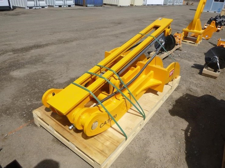 caterpillar-320-image-3