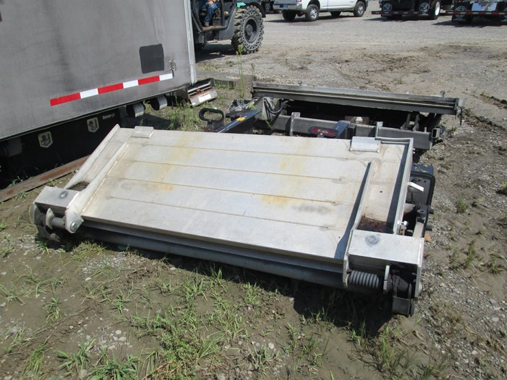 #53890-•-maxon-79"-lift-gate-inv#53890-image-3