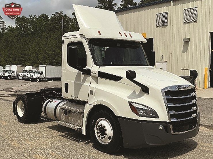 2019-freightliner-cascadia-126-image-1