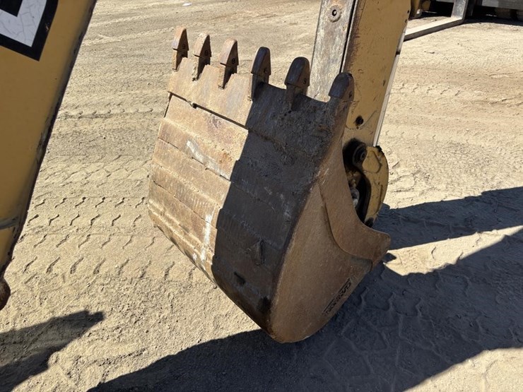 deere-410g-image-18
