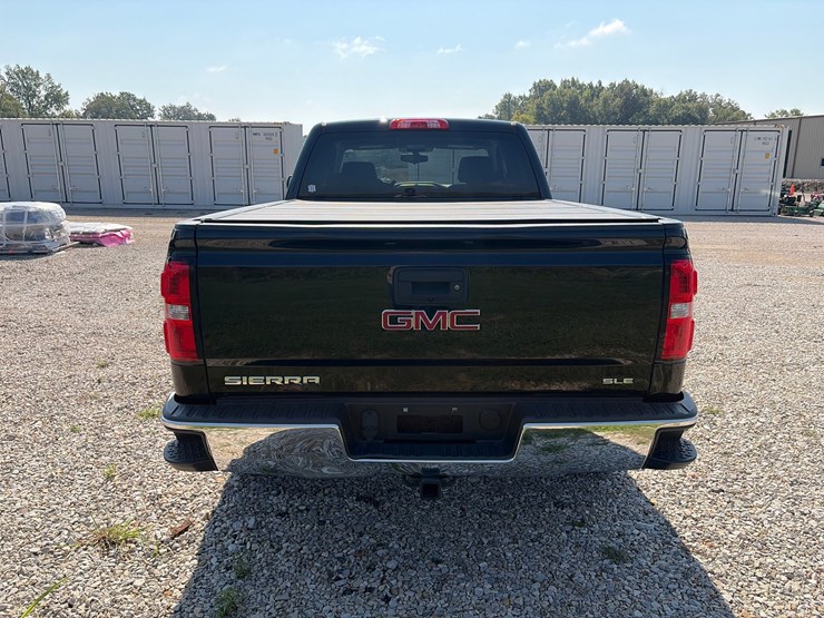 #102-•-2018-gmc-sierra-1500-4x4-image-5