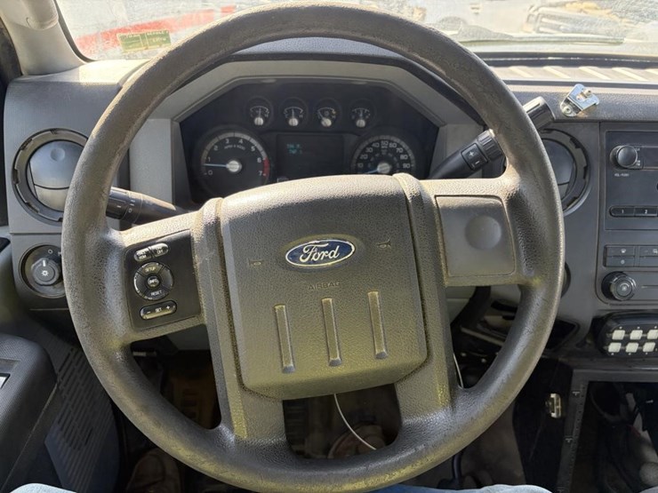 2011-ford-f250-image-14