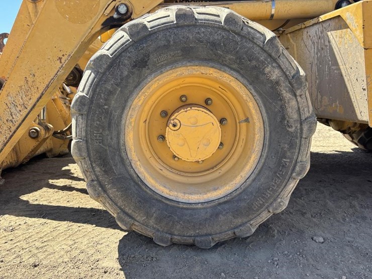 deere-410g-image-27