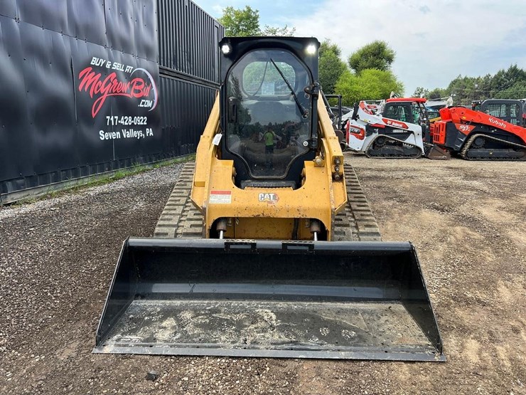 2020-caterpillar-279d3-image-9