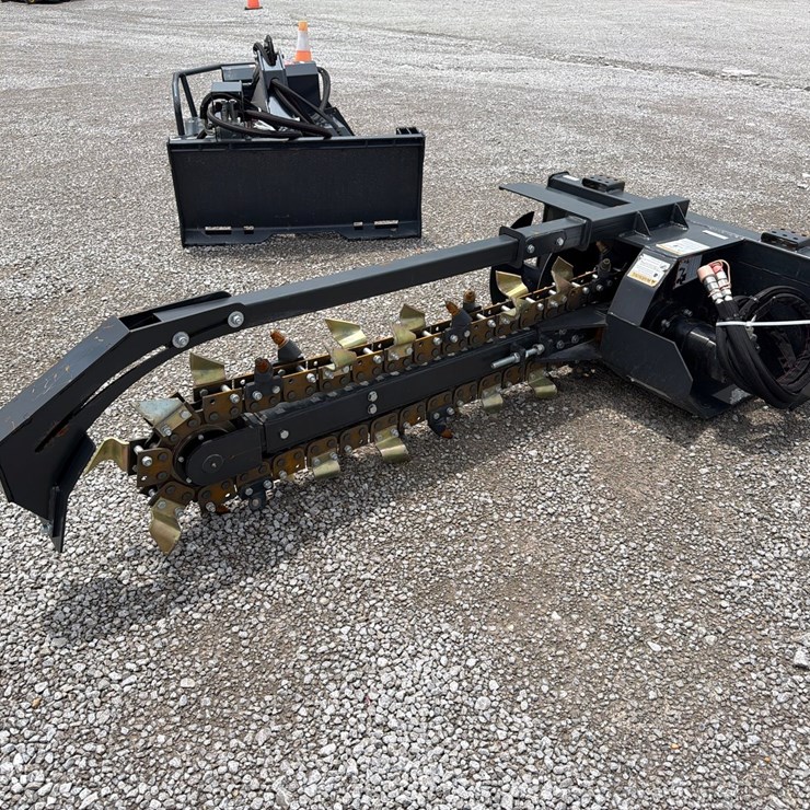 #20 • RMT48A 48” TRENCHER ATTACH