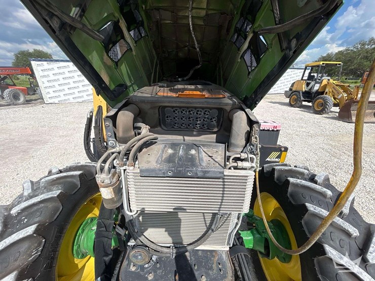 john-deere-6125m-image-7