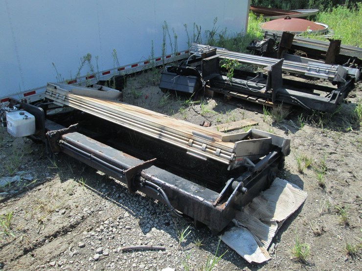 #53885-•-bucher-79"-lift-gate-inv#53885-image-1
