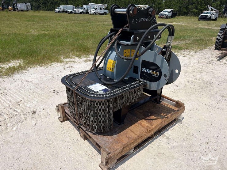 baumalight-gxm550-hydraulic-stump-grinder-excavator-attachment-image-1