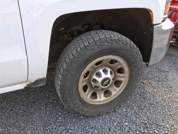 2015-chevrolet-2500-image-30