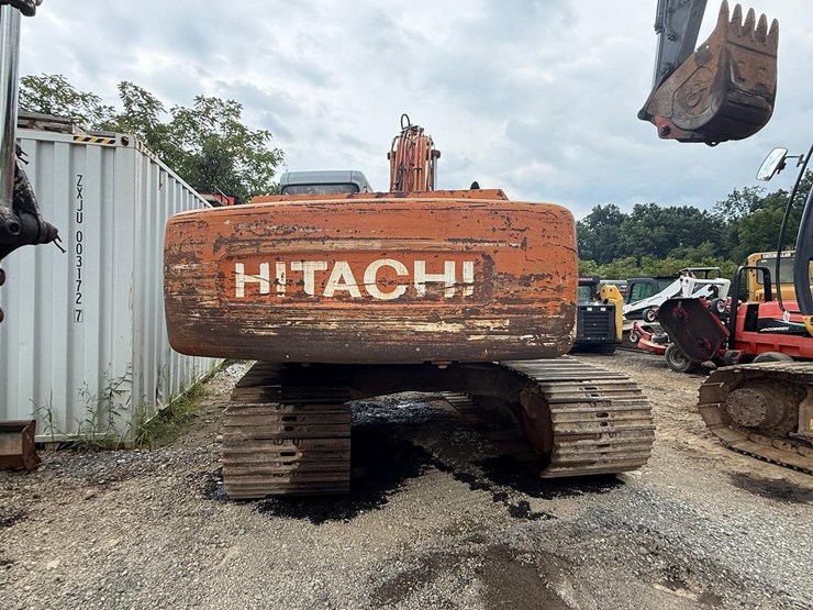 hitachi-ex200-image-4