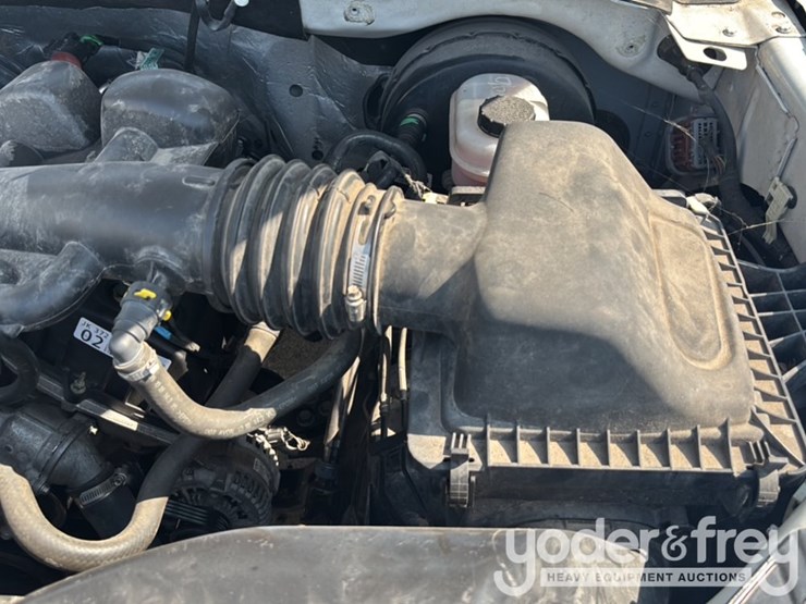 2019-ford-f150-image-16
