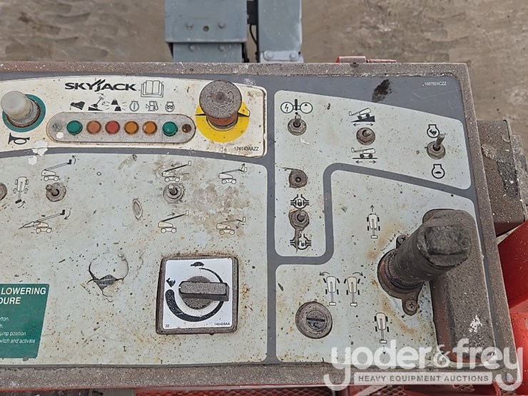 2020-skyjack-sj61t-image-33