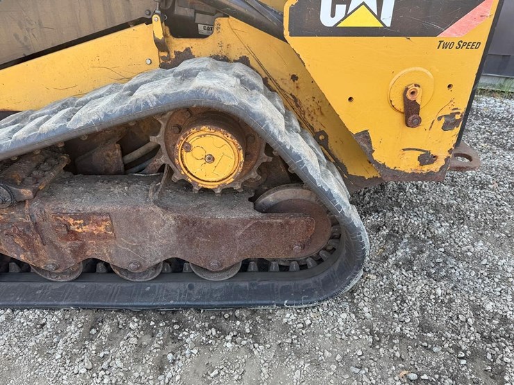 2015-caterpillar-259d-image-18