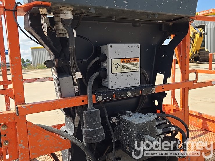 2015-jlg-860sj-image-24